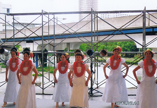 �t���_���X����