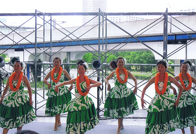 �t���_���X����