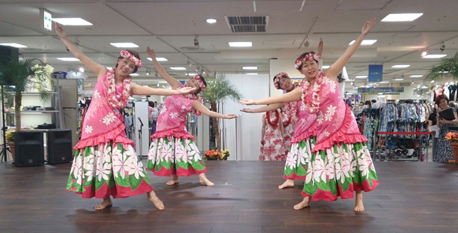 �t���_���X����