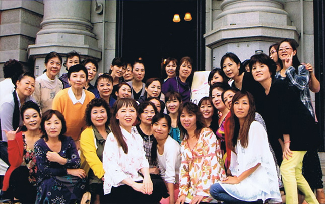 �t���_���X����